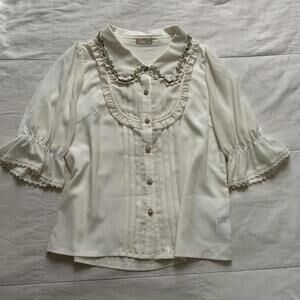 Axes Femme Cream pinktuck short sleeve top with floral trim collar detail